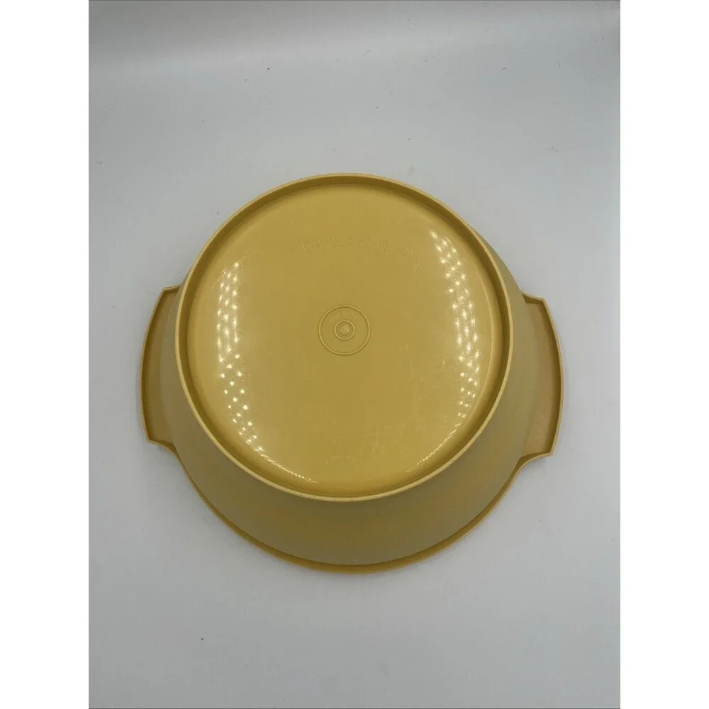 Vintage Tupperware Large Salad Bowl Harvest Gold Yellow 880 - No Lid